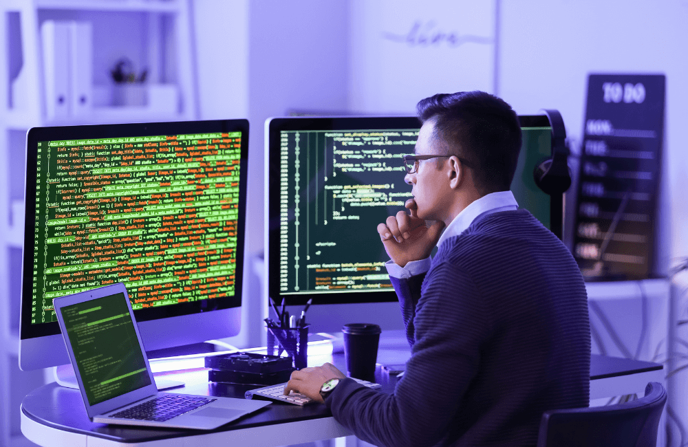 essential roles in a dedicated software development team